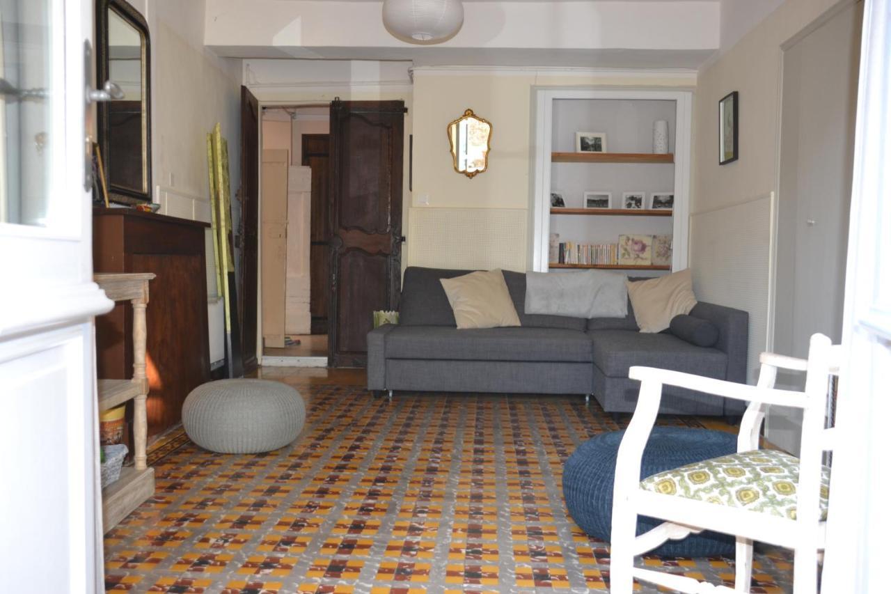 St Jean Du Gard : Spacious Apartment With Use Of Pool Saint-Jean-du-Gard Bagian luar foto