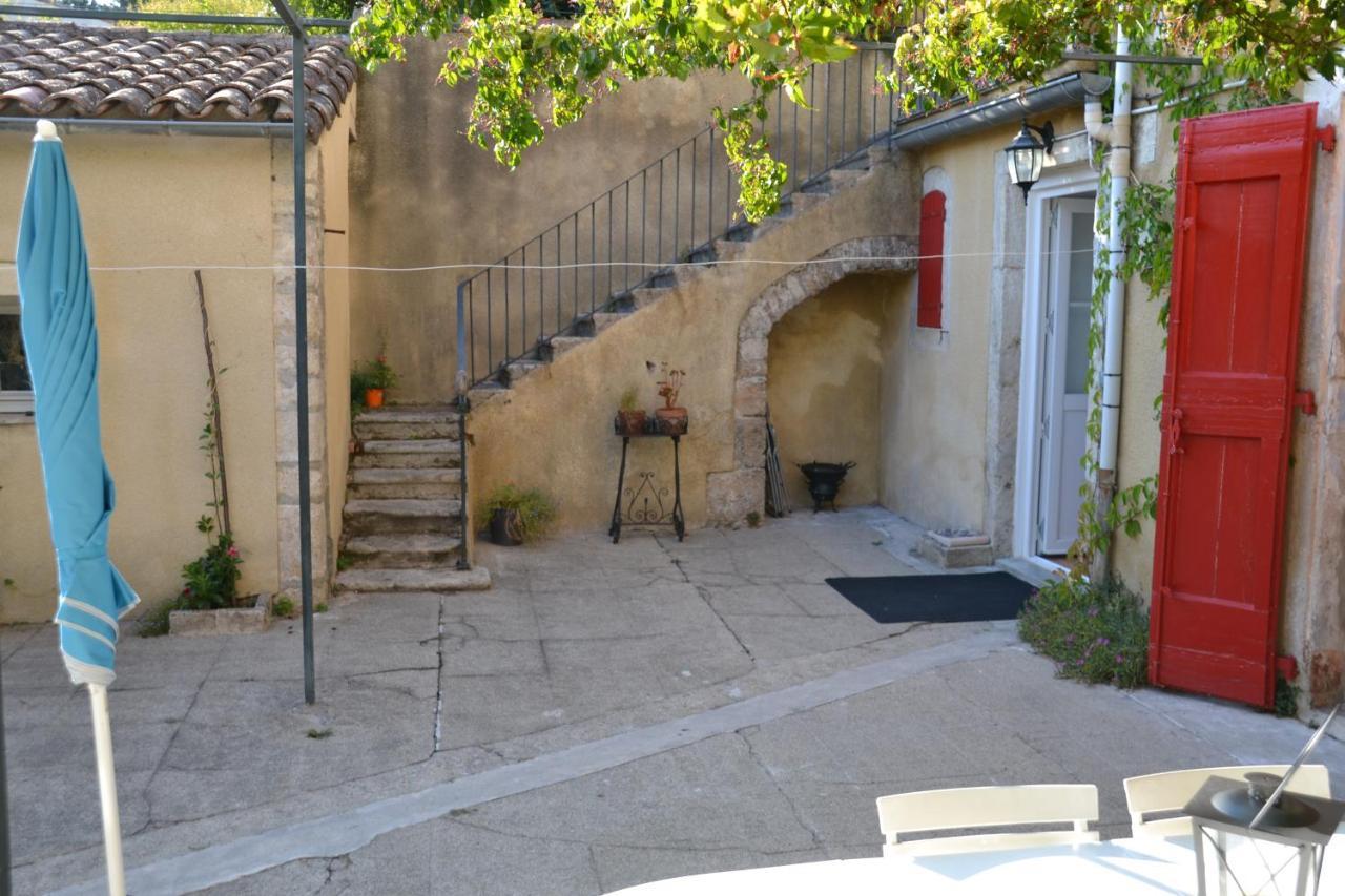 St Jean Du Gard : Spacious Apartment With Use Of Pool Saint-Jean-du-Gard Bagian luar foto
