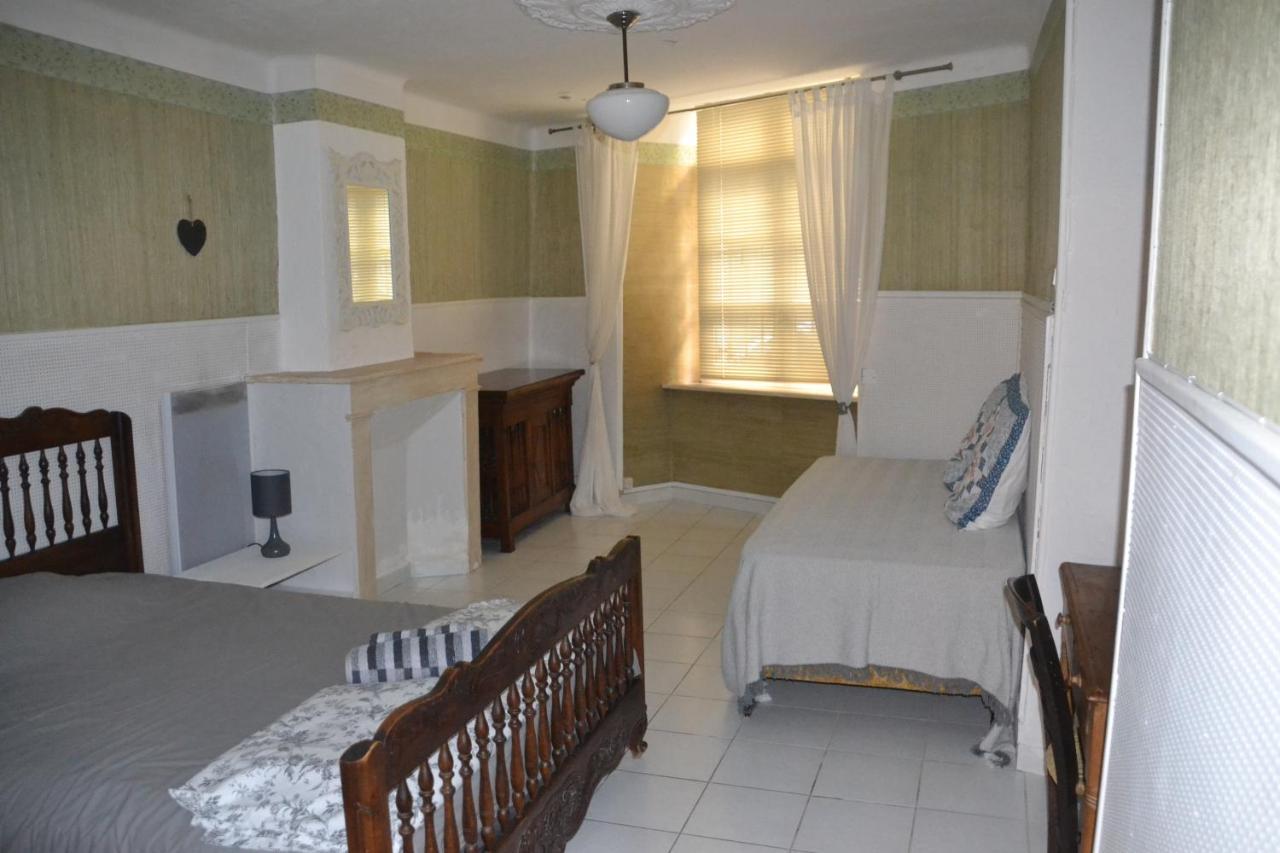 St Jean Du Gard : Spacious Apartment With Use Of Pool Saint-Jean-du-Gard Bagian luar foto
