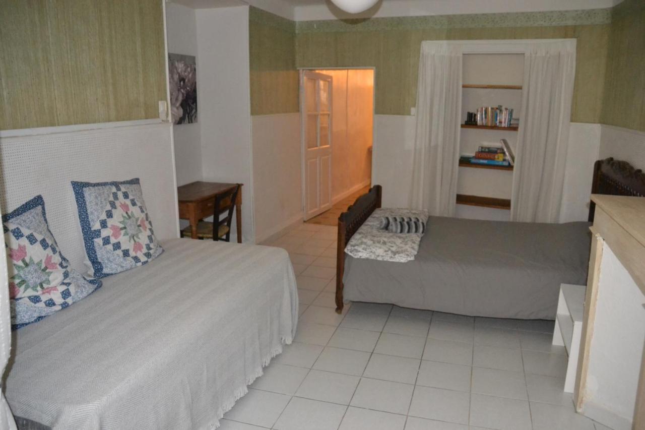 St Jean Du Gard : Spacious Apartment With Use Of Pool Saint-Jean-du-Gard Bagian luar foto